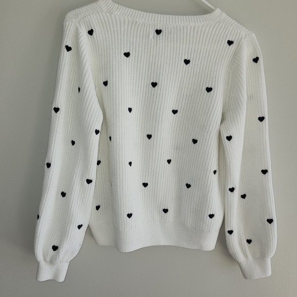 Lucky Brand embroidered heart long sleeve sweater - Picture 2 of 3